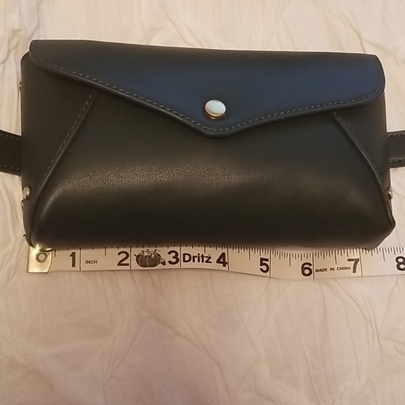 Street Level Bags New Wtag Emerald Green Belt Bag Poshmark